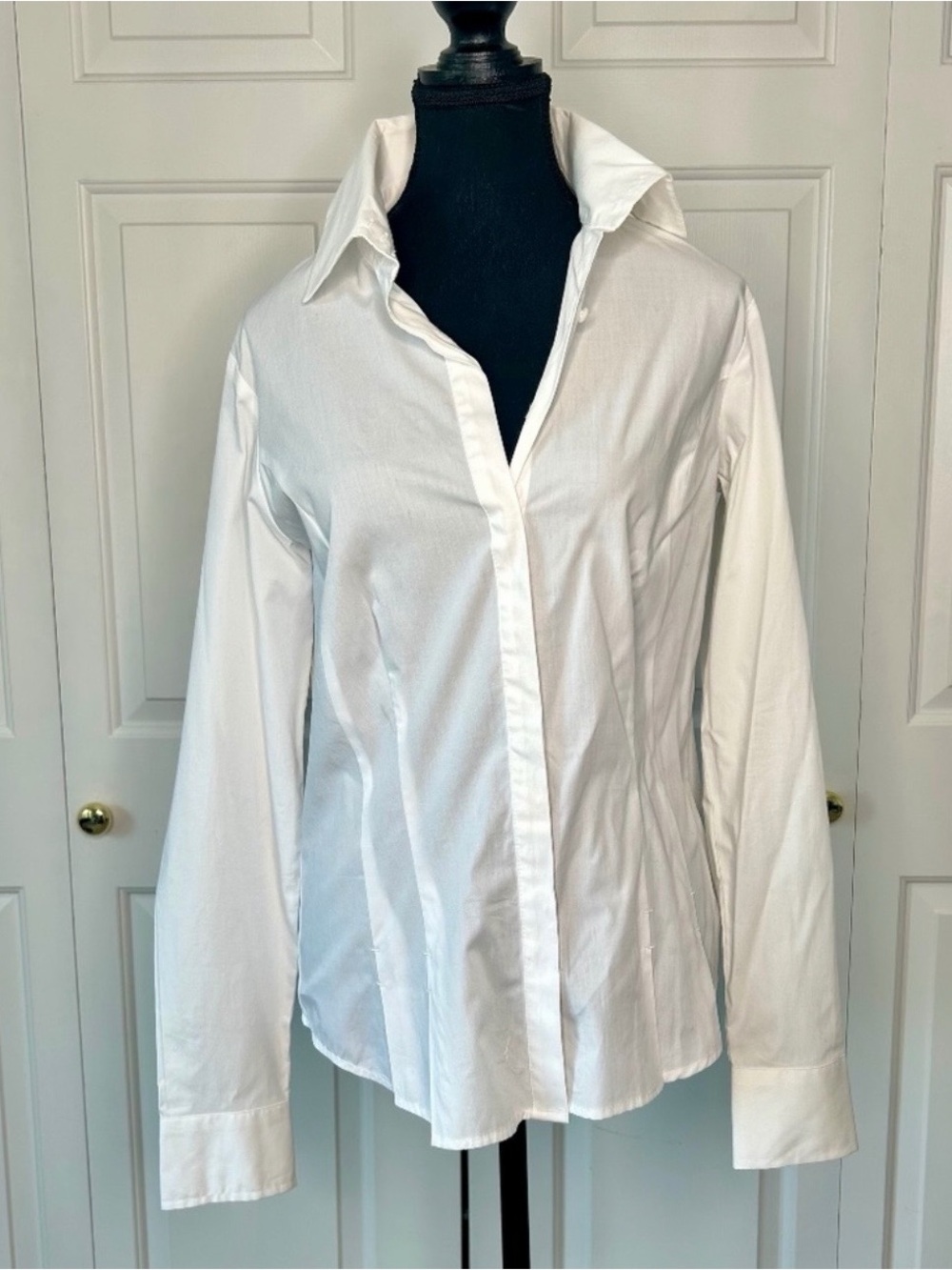 Mexx White Collared Button Down Shirt in Size L